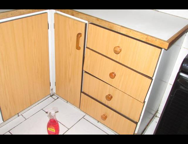 2 BEDROOM TOWNHOUSE FOR SALE IN WHITE RIVER CENTRAL